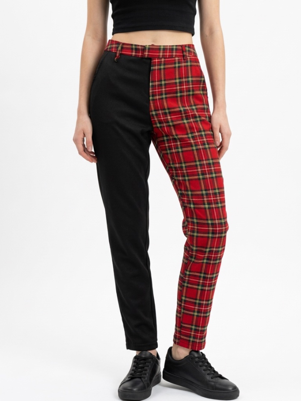 HOT TOPIC • Red Tartan Plaid Black Split Pants M Punk Goth Alternative Y2K